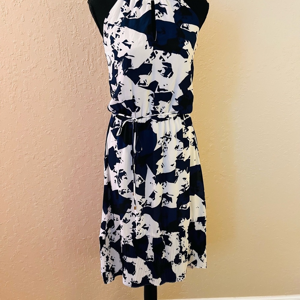 Simply Vera Vera‎ Wang Navy, Black  and White Midi Dress